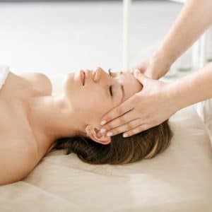 Photo massage crâne